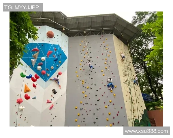 重庆攀岩队与广州攀岩队赛后分析战术对比与启示